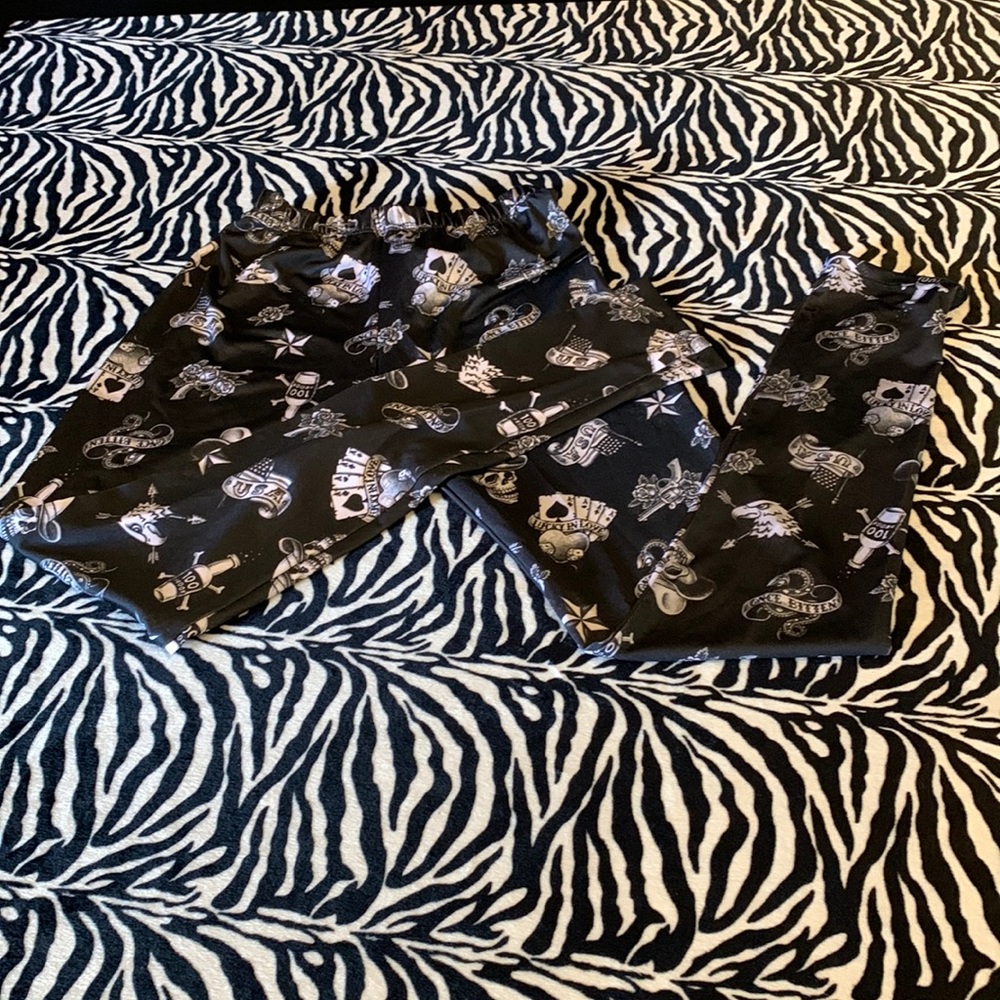 NWOT Newbreed Tattoo Leggings